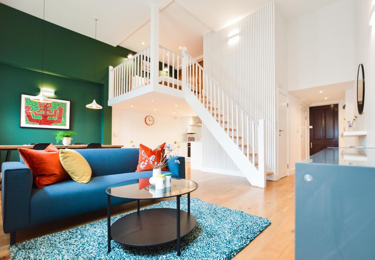 Spacious West Hampstead Apartment With Mezzanine Bedroom By Concept Apartments Лондон Екстериор снимка